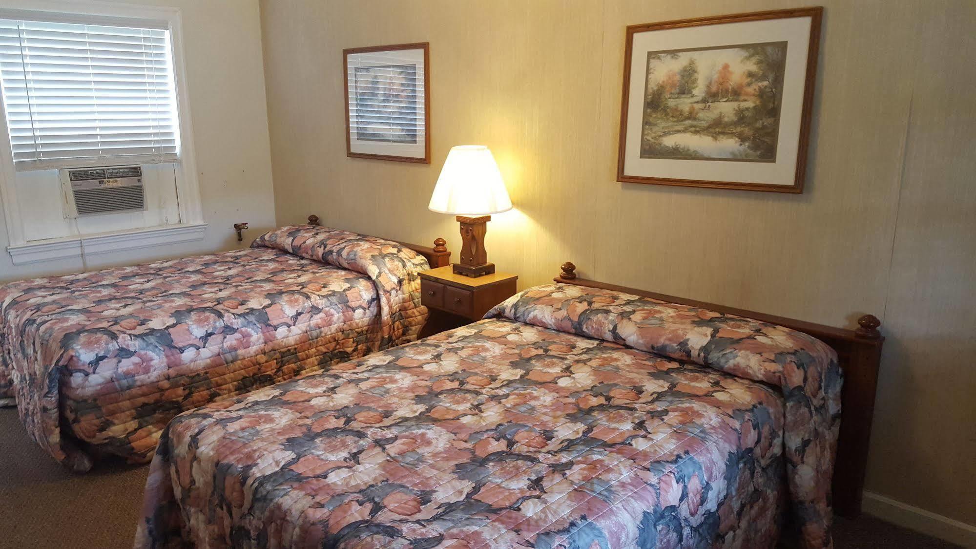 Early American Motel Aurora Luaran gambar